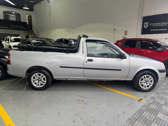 FORD COURIER 1.6 MPI L 8V GASOLINA 2P MANUAL FORD COURIER 1.6 MPI L 8V GASOLINA 2P MANUAL